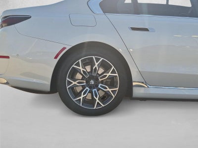 2025 BMW i7 Sedan