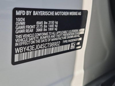 2025 BMW i7 Sedan