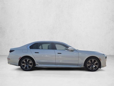 2025 BMW i7 Sedan
