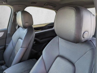 2024 Porsche Cayenne Coupe AWD