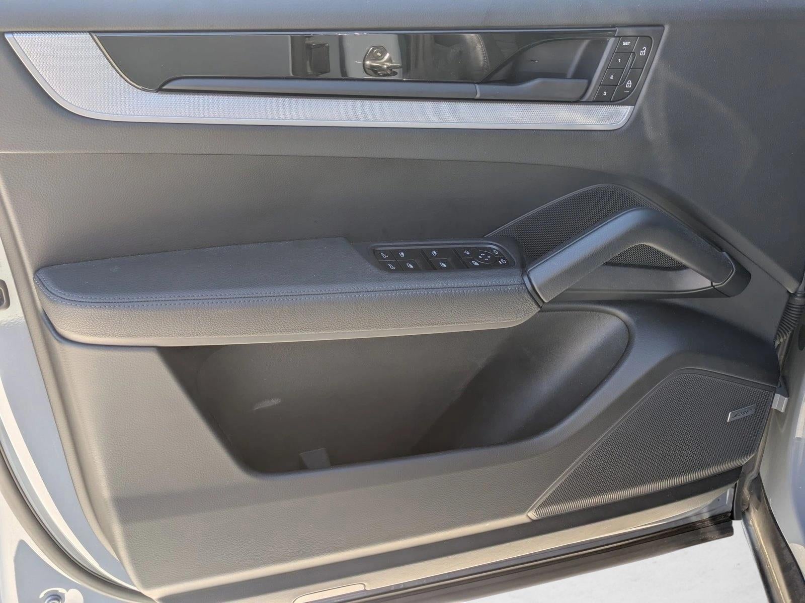 2024 Porsche Cayenne Coupe AWD