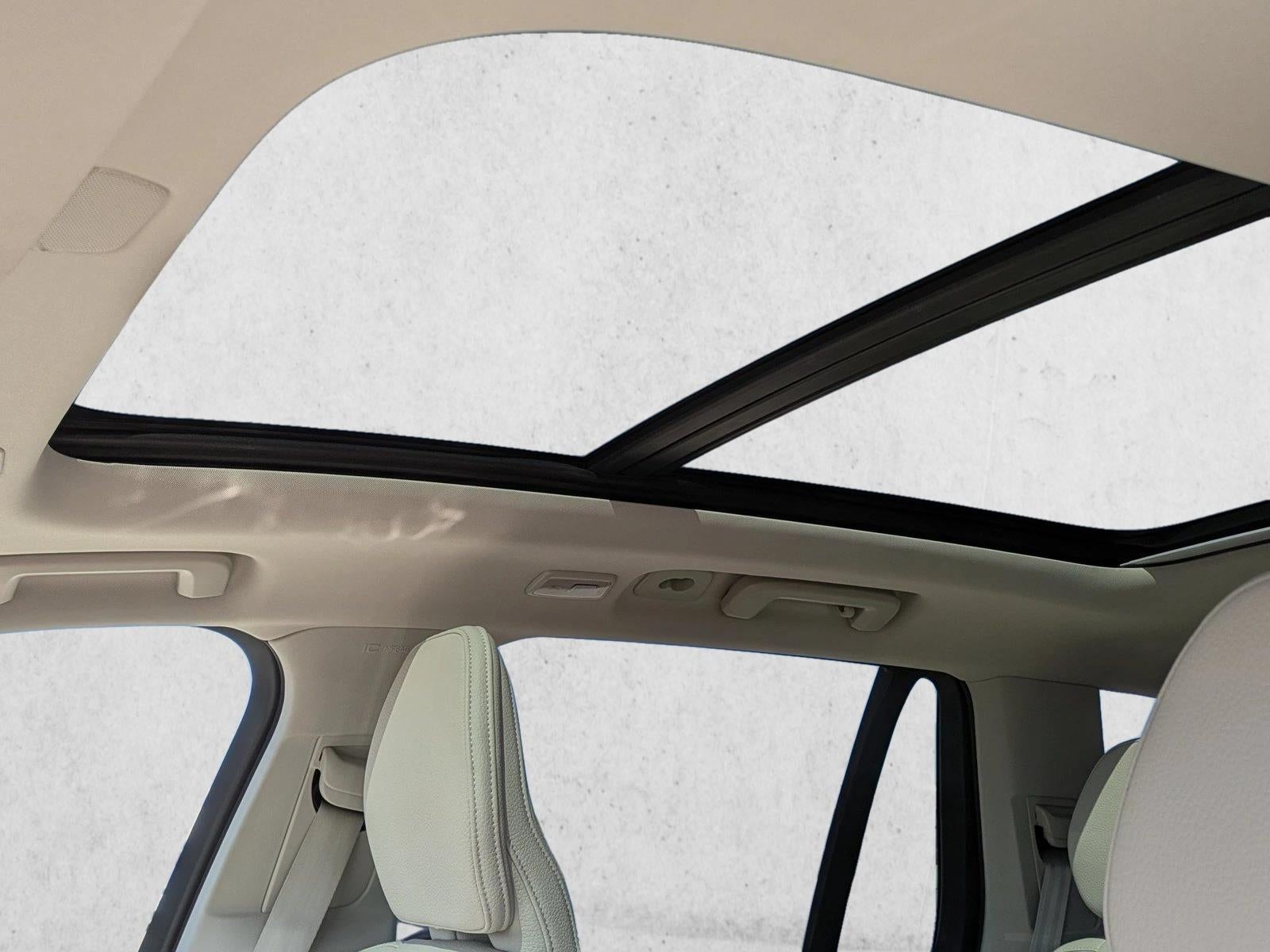 2024 Volvo XC90 B5 AWD Plus Bright Theme 7P