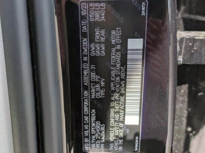 2024 Volvo XC90 B5 AWD Plus Bright Theme 7P