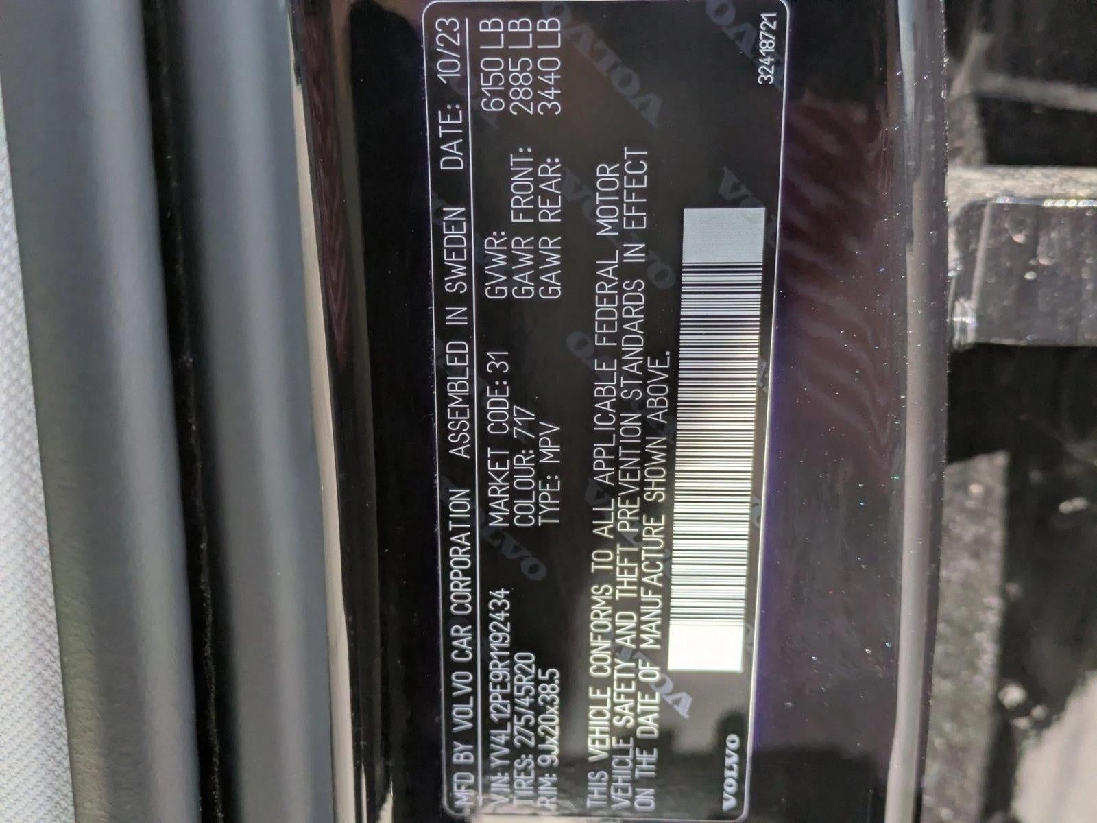 2024 Volvo XC90 B5 AWD Plus Bright Theme 7P