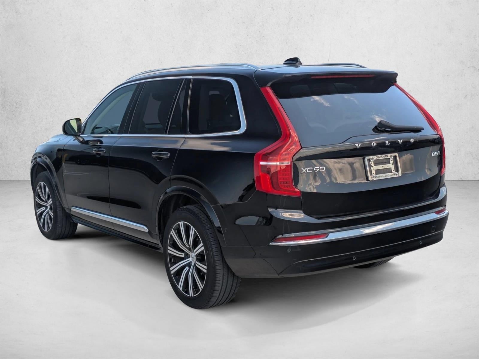 2024 Volvo XC90 B5 AWD Plus Bright Theme 7P