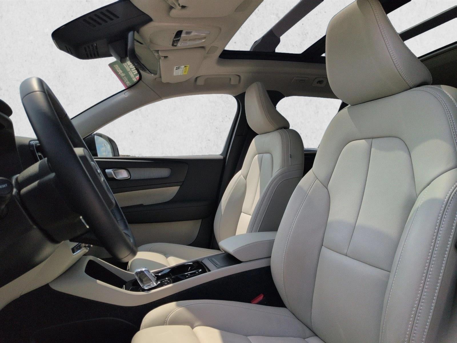 2026 Volvo XC40 B5 AWD Ultra
