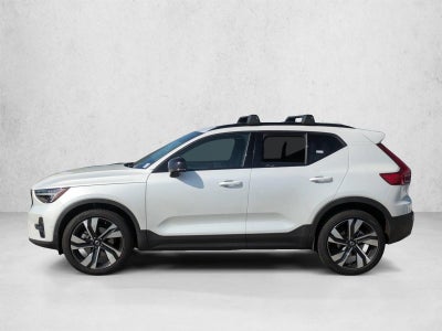 2026 Volvo XC40 B5 AWD Ultra