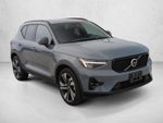 2023 Volvo XC40 B5 AWD Plus Dark Theme