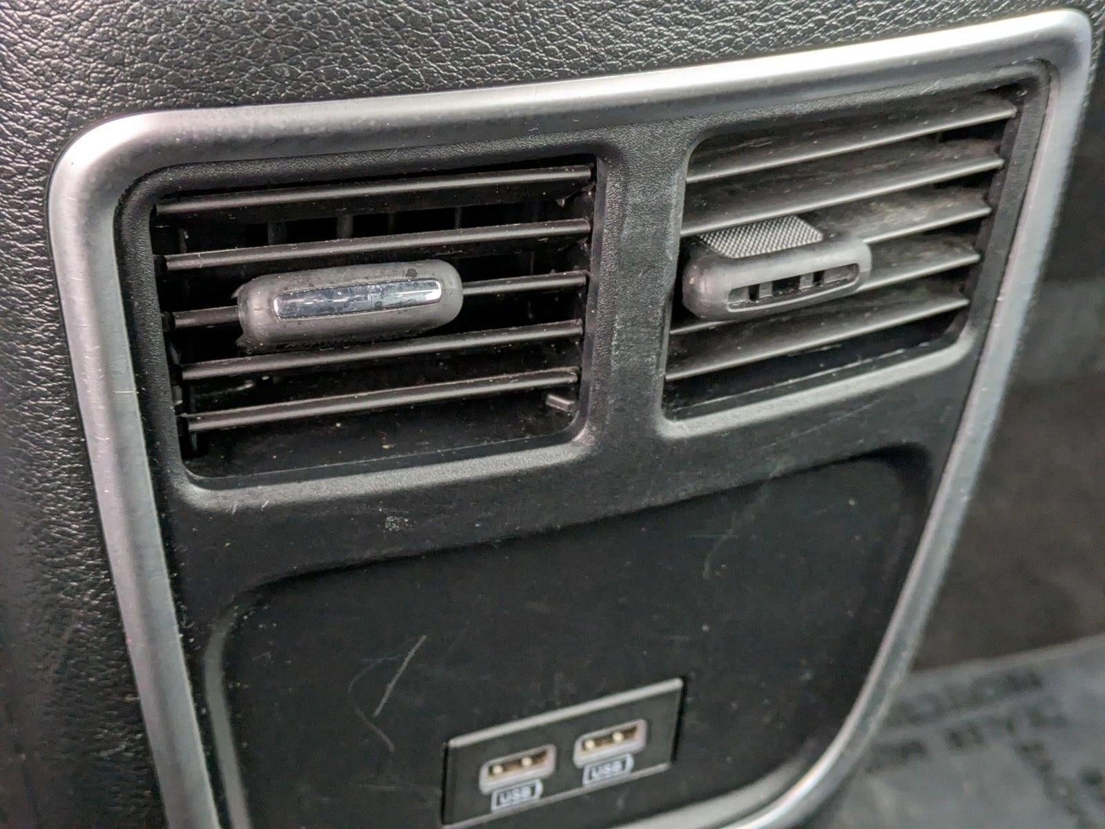 2017 Dodge Charger SXT RWD