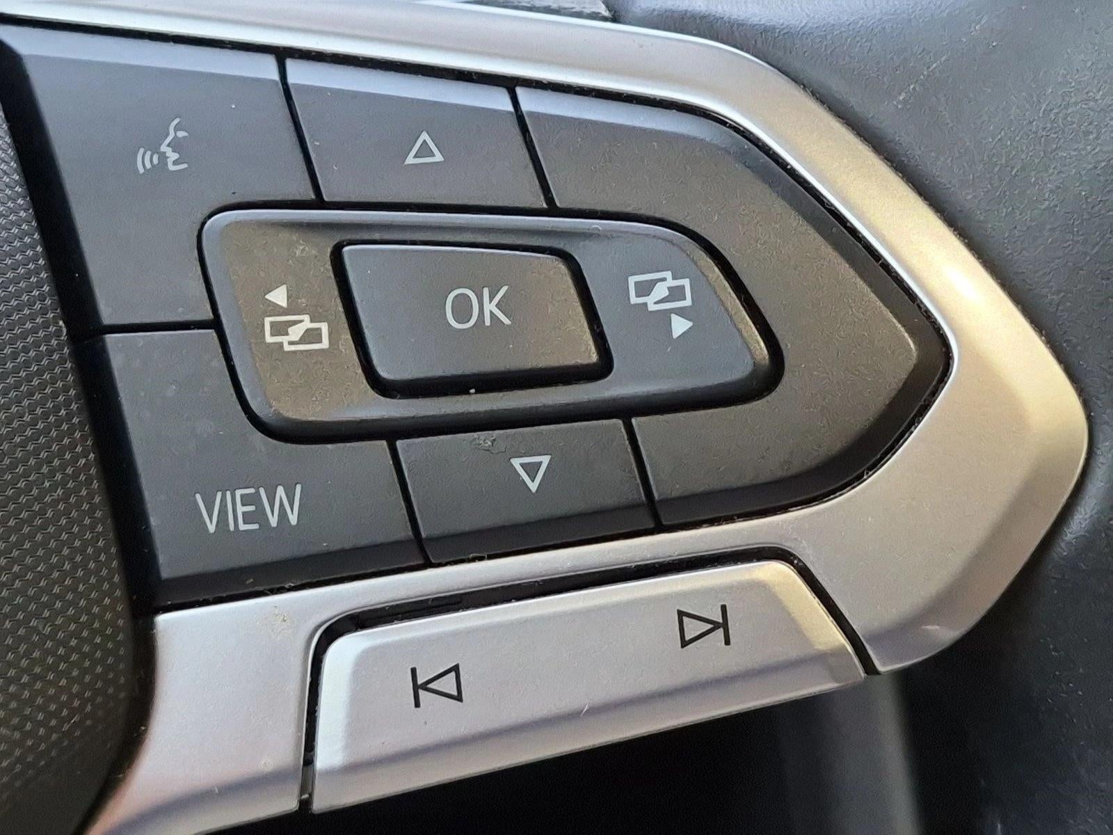 2024 Volkswagen Jetta SE Auto