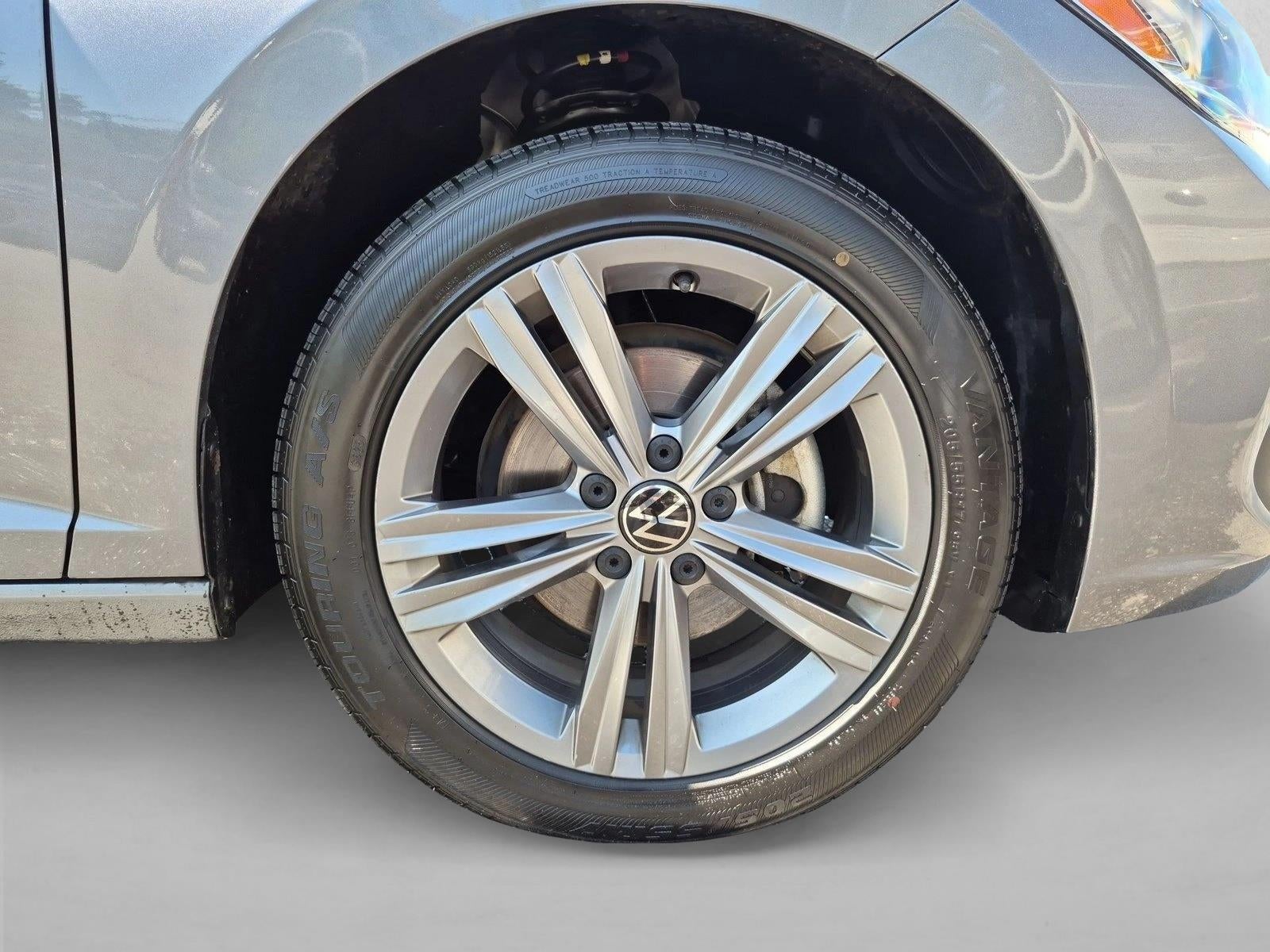 2024 Volkswagen Jetta SE Auto