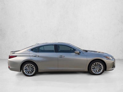 2020 Lexus ES 300h Luxury FWD