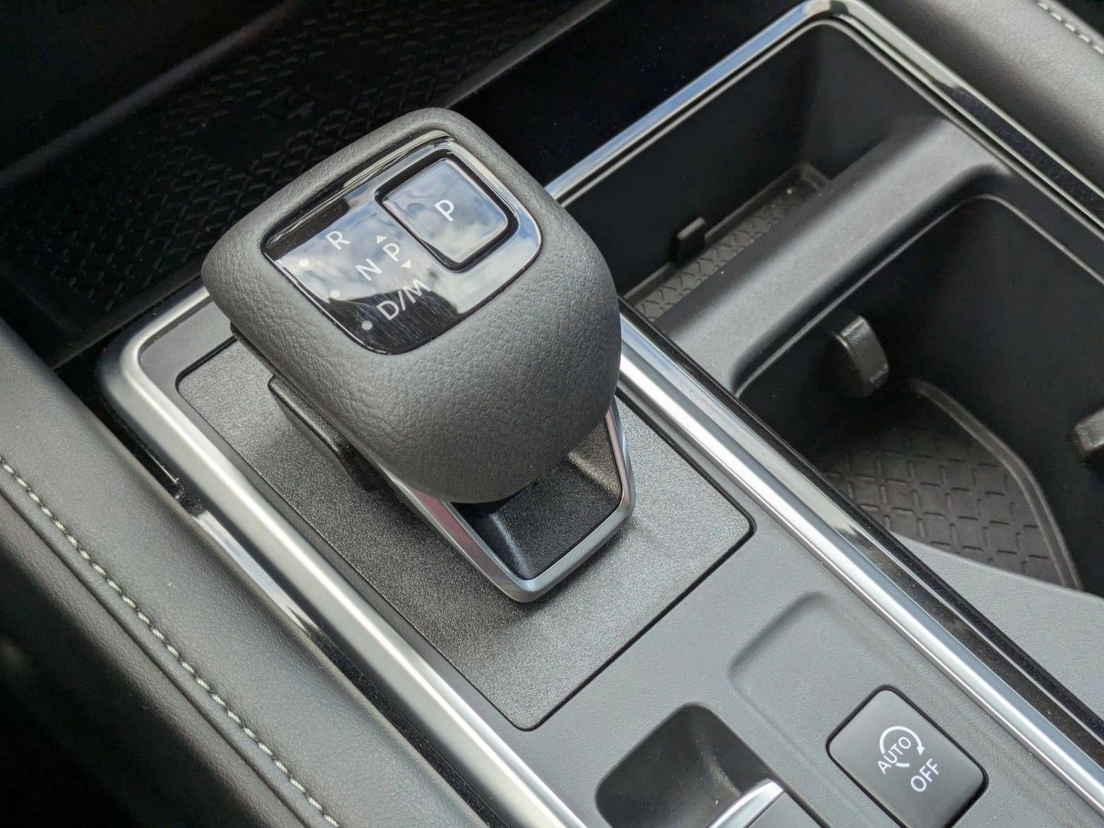 2025 Nissan Pathfinder SL 4WD