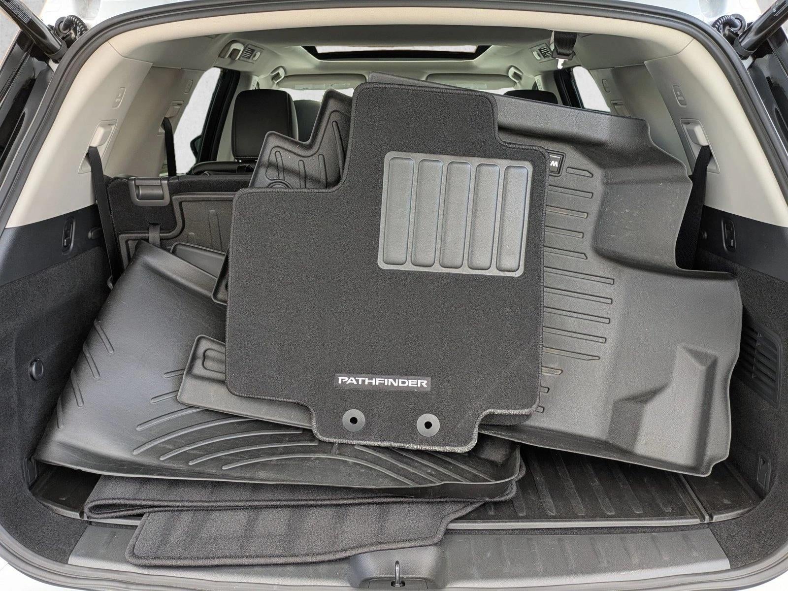 2025 Nissan Pathfinder SL 4WD