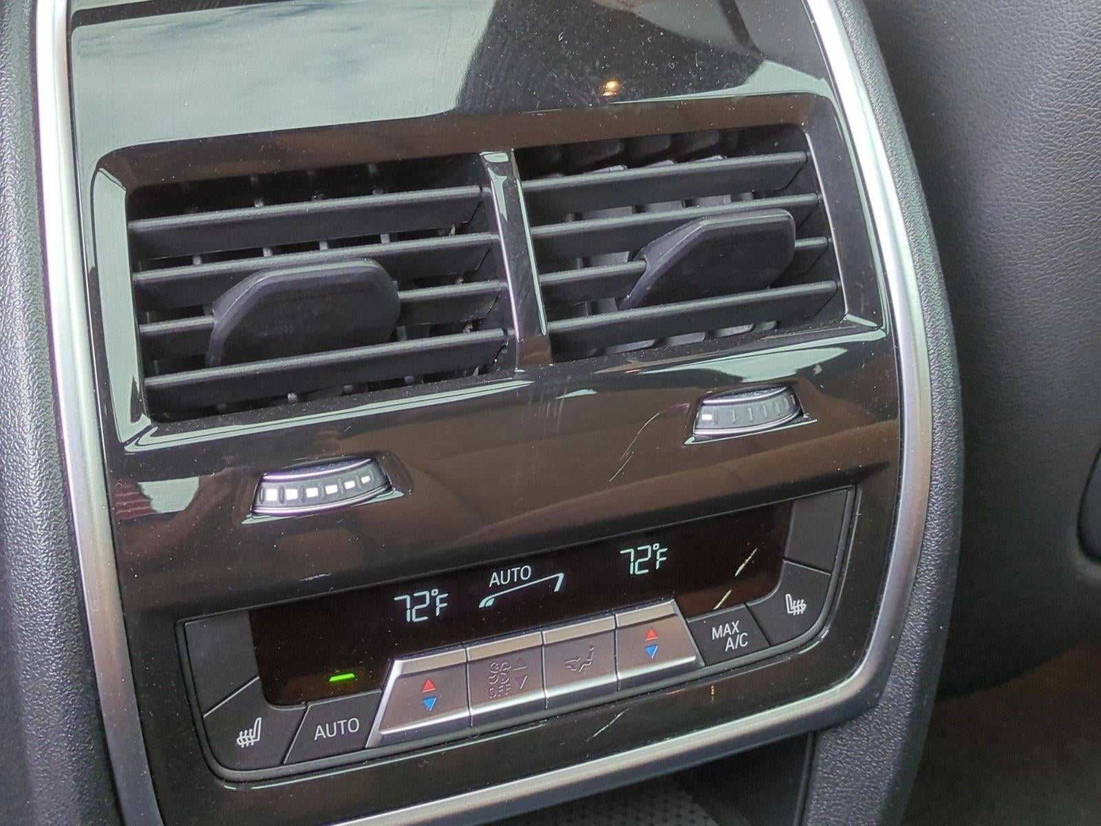 2023 BMW X7 xDrive40i Sports Activity Vehicle