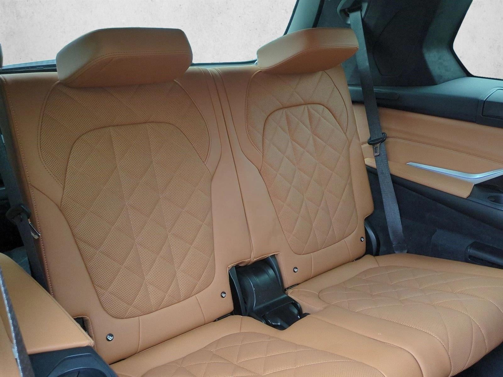 2023 BMW X7 xDrive40i Sports Activity Vehicle