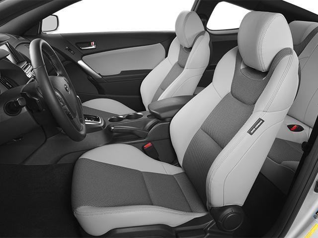 2013 Hyundai GENESIS Coupe 2dr V6 3.8L Man Track