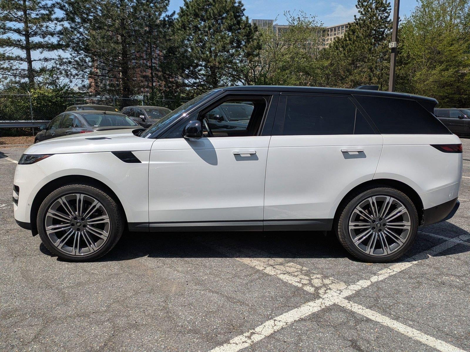 2024 Land Rover Range Rover Sport P360 SE