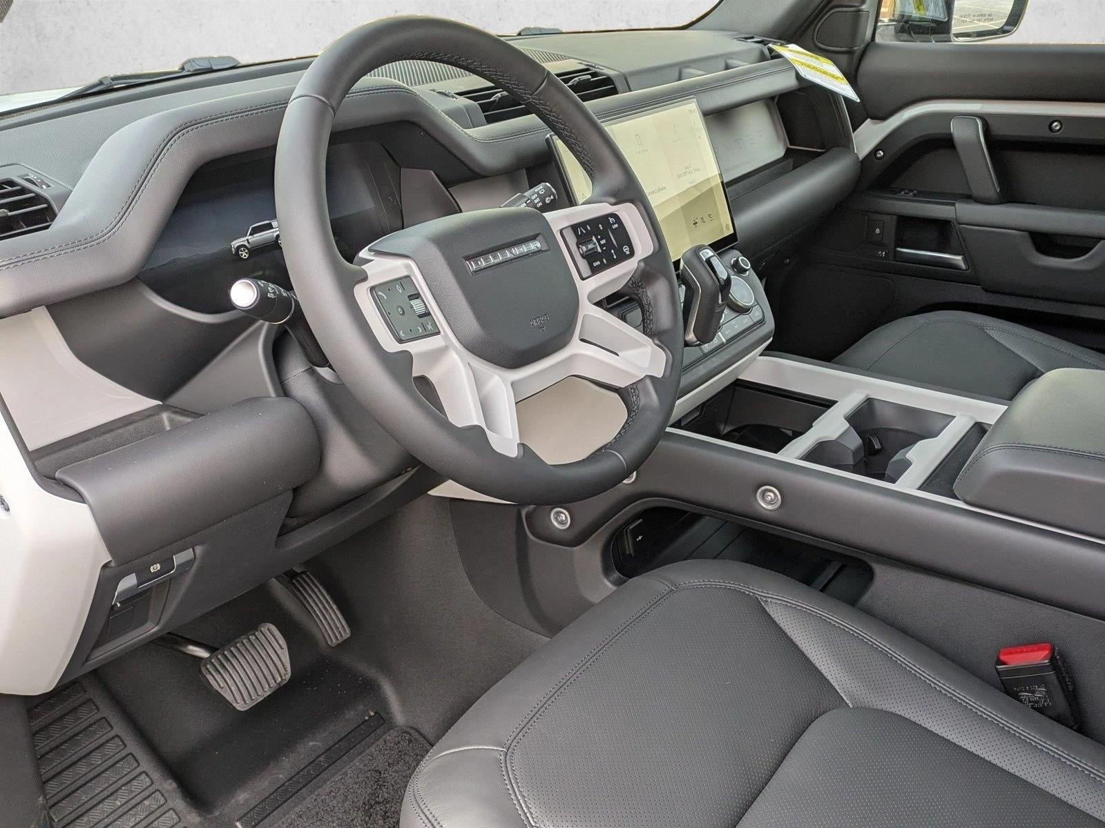 2026 Land Rover Defender 110 P400 X-Dynamic SE