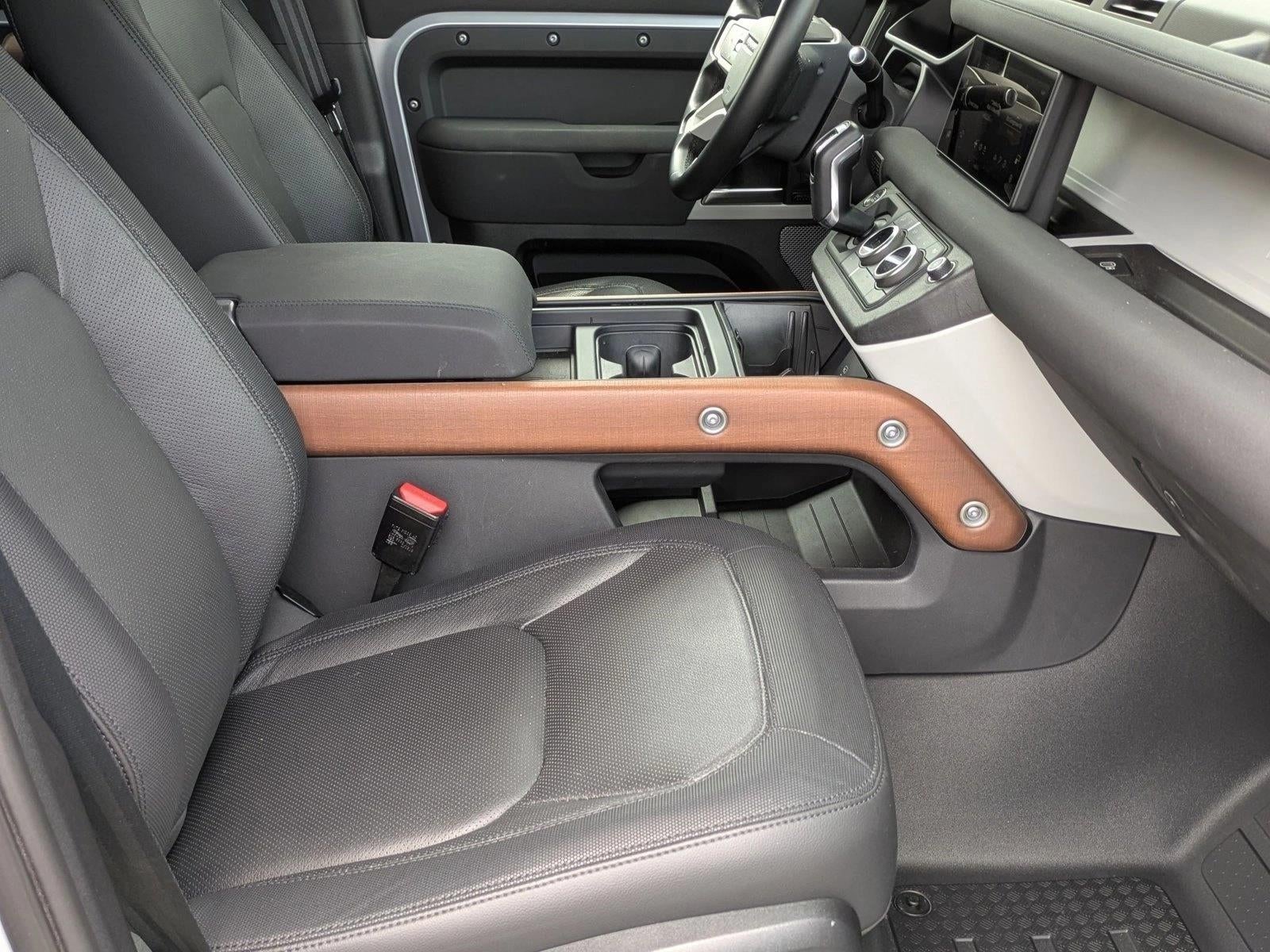 2023 Land Rover Defender 110 X-Dynamic SE AWD
