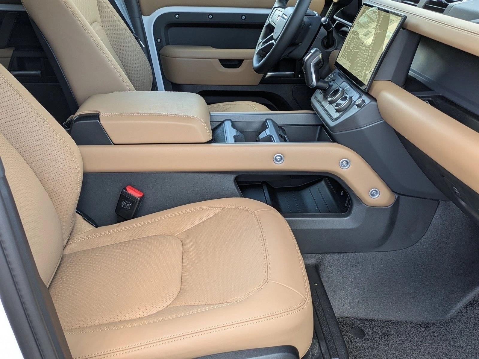 2026 Land Rover Defender 130 P400 X-Dynamic SE