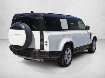 2026 Land Rover Defender 130 P400 X-Dynamic SE
