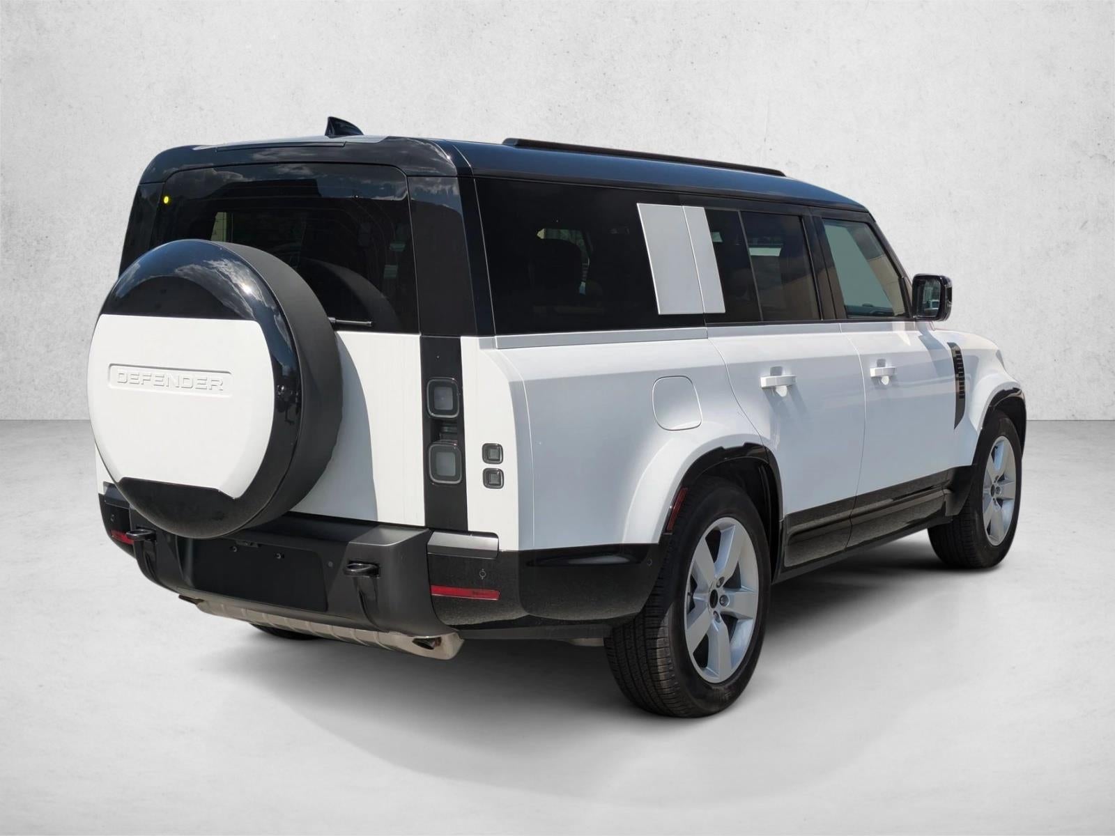 2026 Land Rover Defender 130 P400 X-Dynamic SE