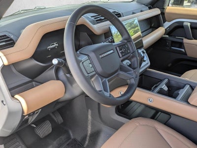 2026 Land Rover Defender 130 P400 X-Dynamic SE