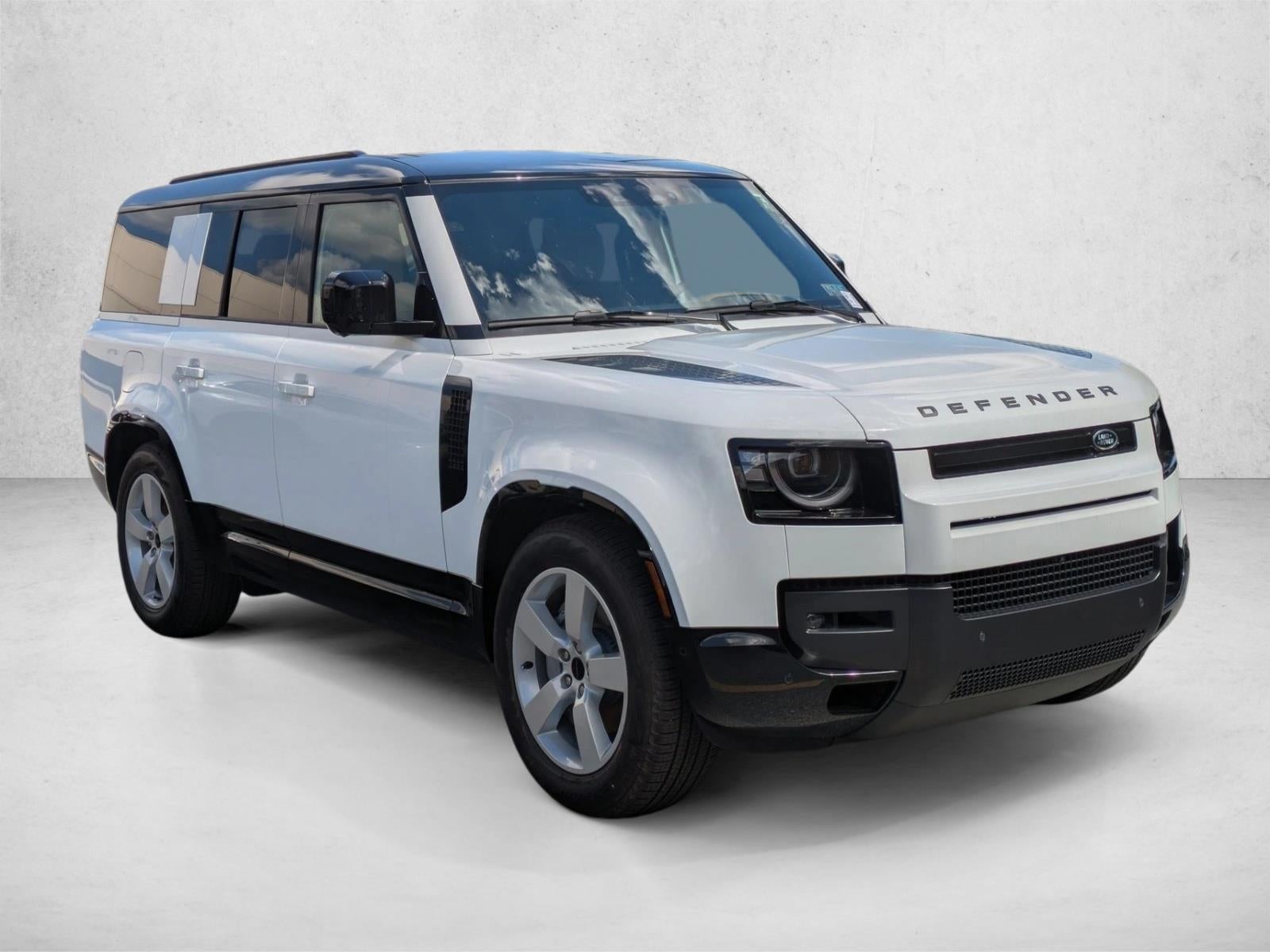 2026 Land Rover Defender 130 P400 X-Dynamic SE