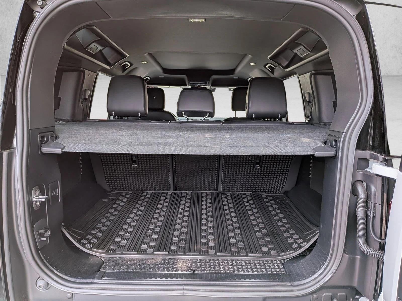 2024 Land Rover Defender 110 P400 S