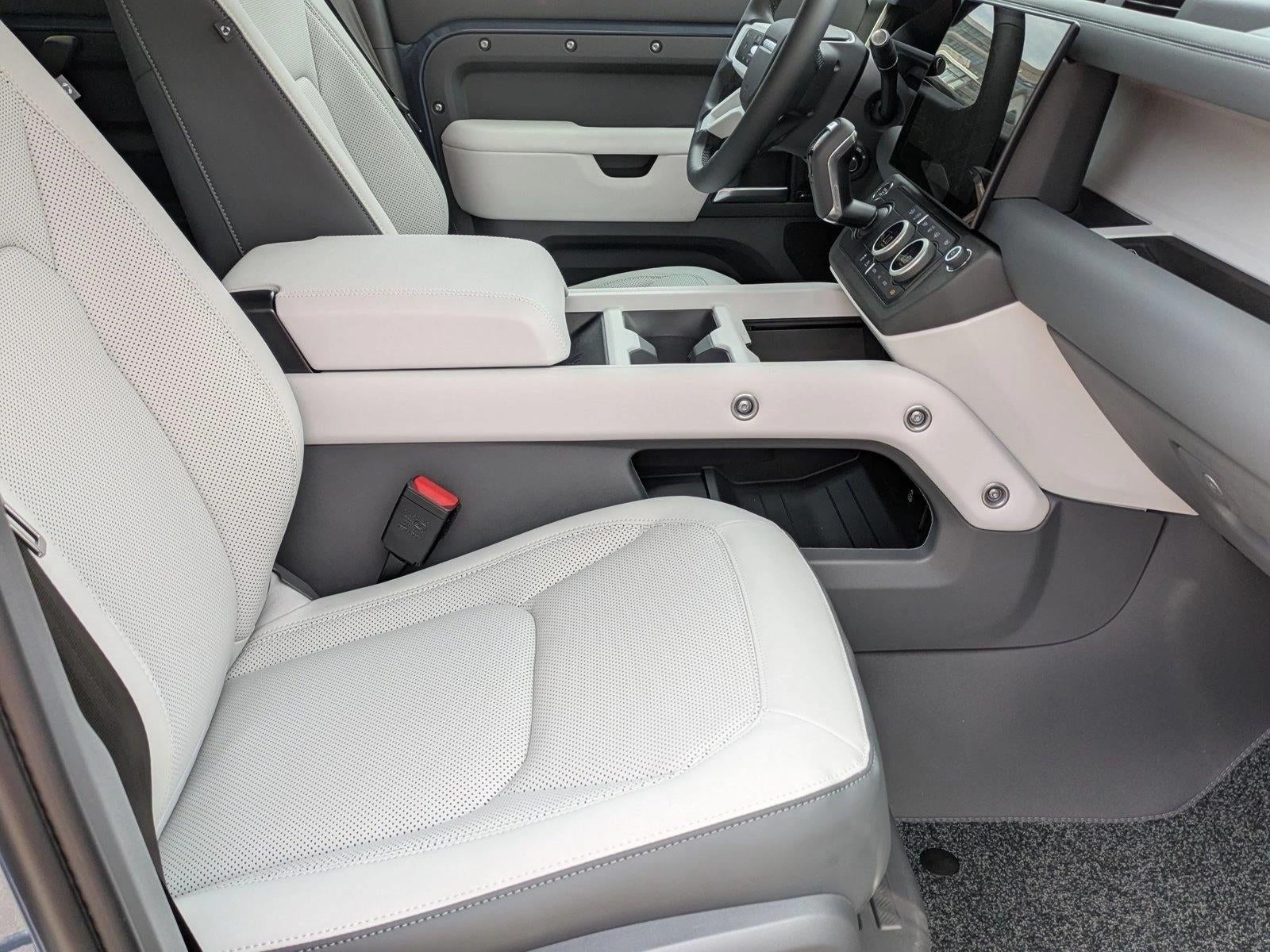 2026 Land Rover Defender 110 P300 S