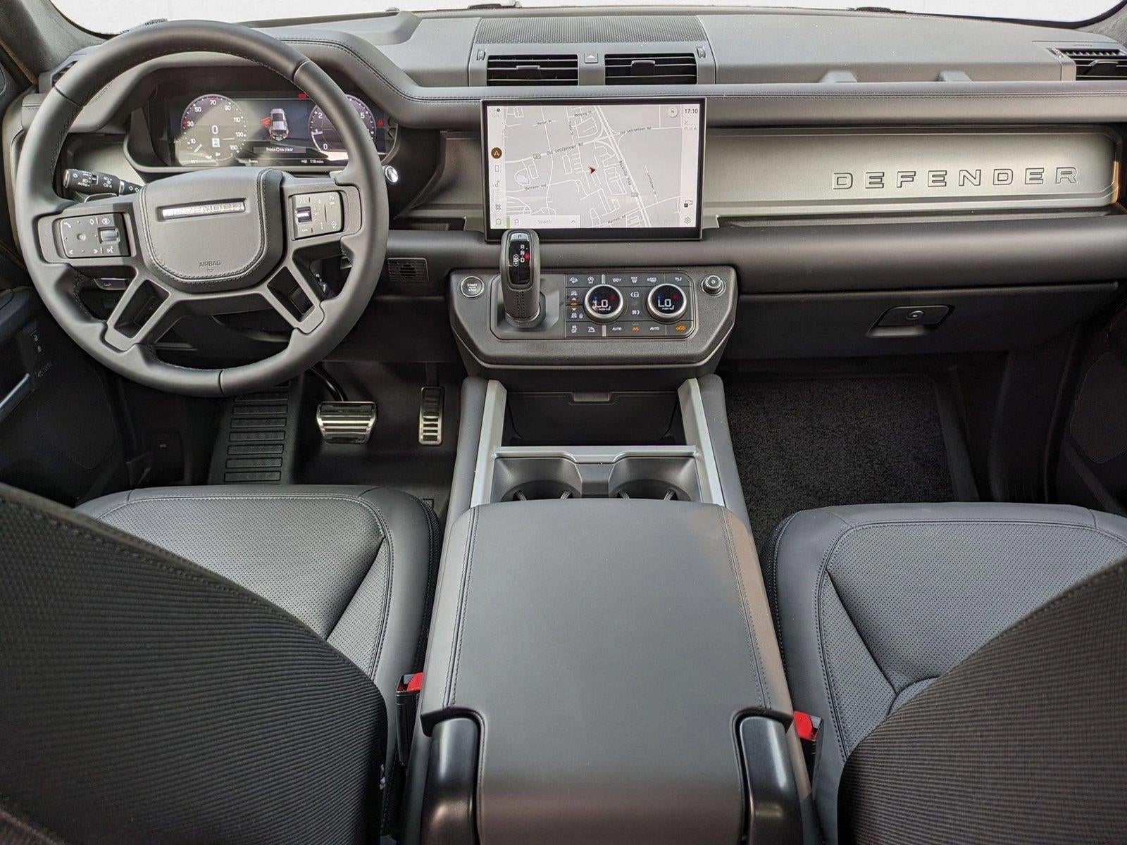2025 Land Rover Defender 110 P525 V8