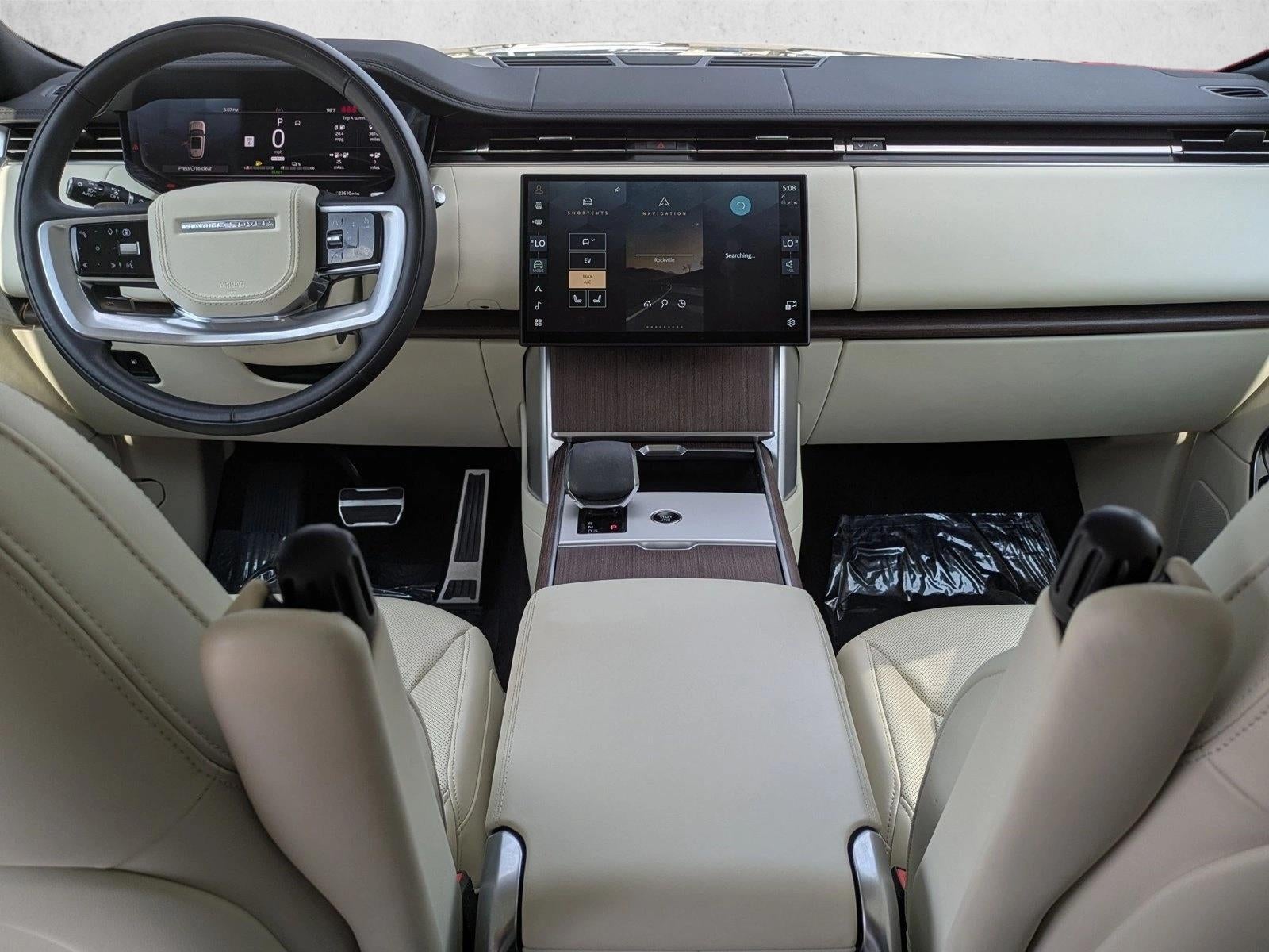 2025 Land Rover Range Rover P550e SE SWB