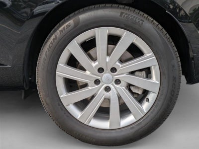 2025 Land Rover Range Rover P550e SE SWB
