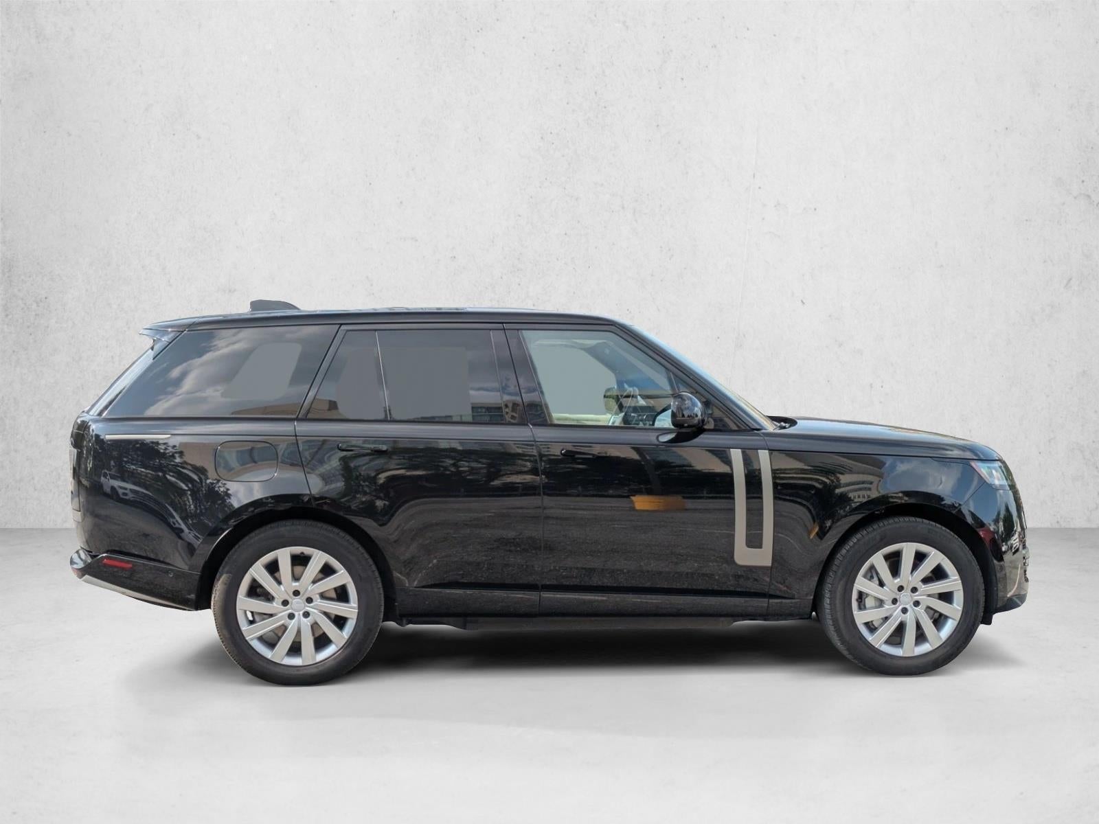 2025 Land Rover Range Rover P550e SE SWB