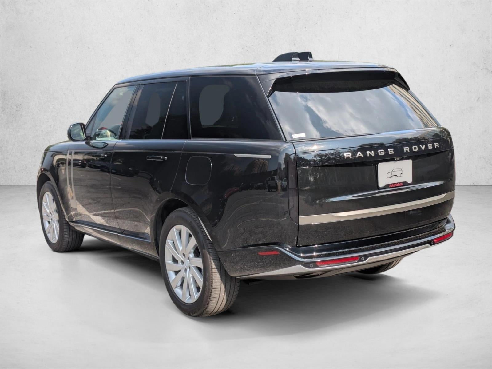 2025 Land Rover Range Rover P550e SE SWB