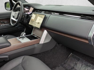 2024 Land Rover Range Rover P400 SE SWB