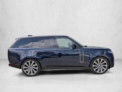 2023 Land Rover Range Rover P400 SE SWB
