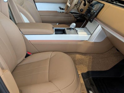 2025 Land Rover Range Rover P615 SV SWB