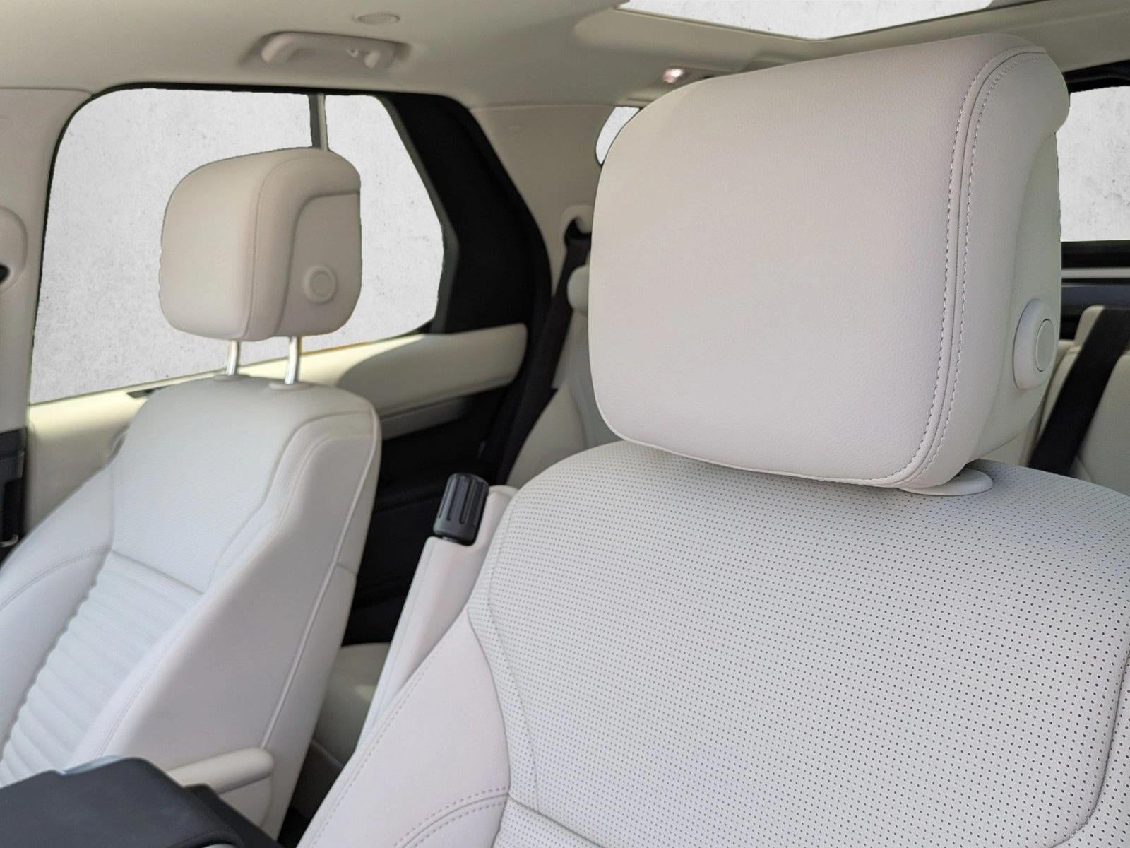 2025 Land Rover Discovery P360 Dynamic SE