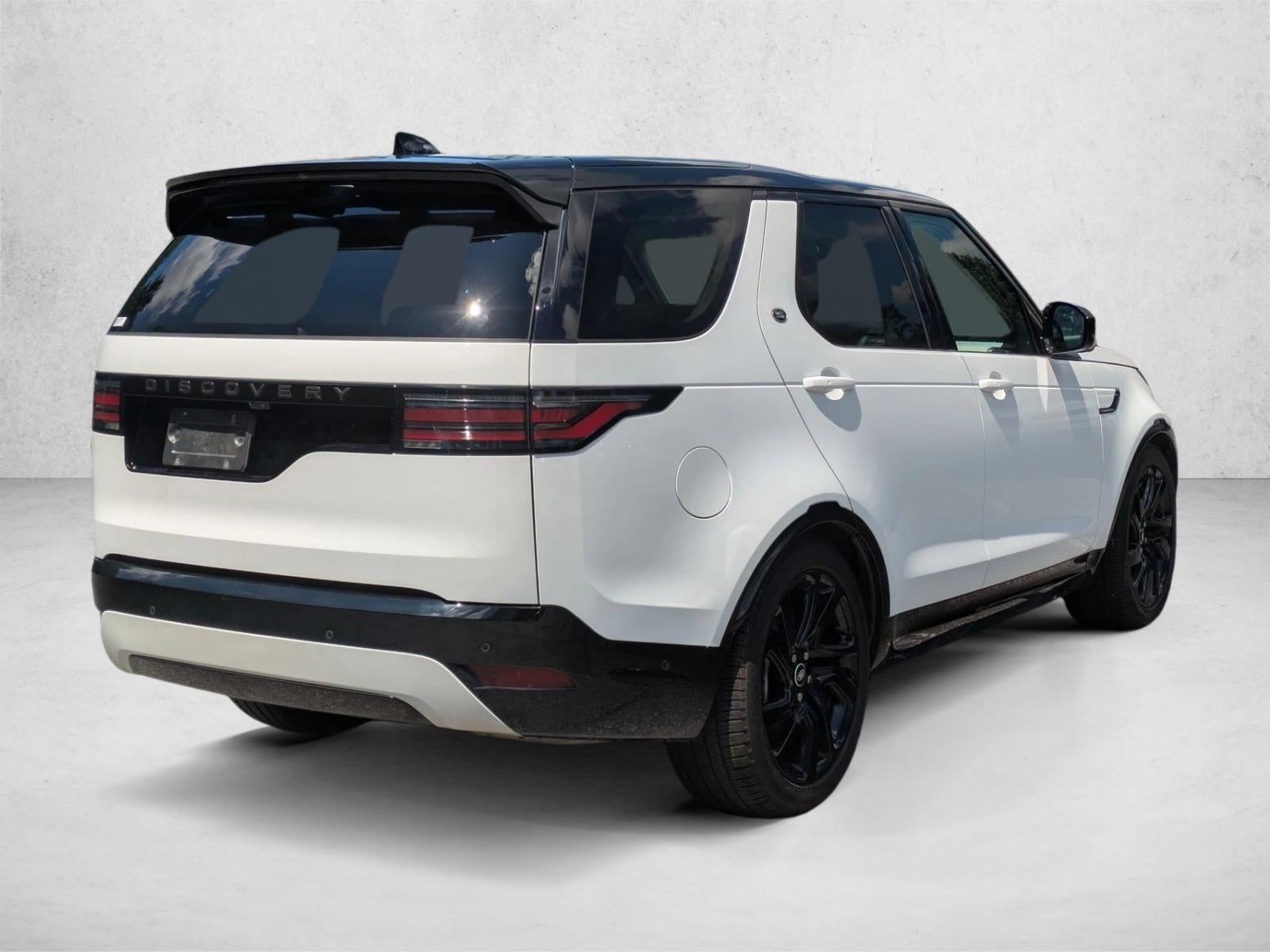 2025 Land Rover Discovery P360 Dynamic SE