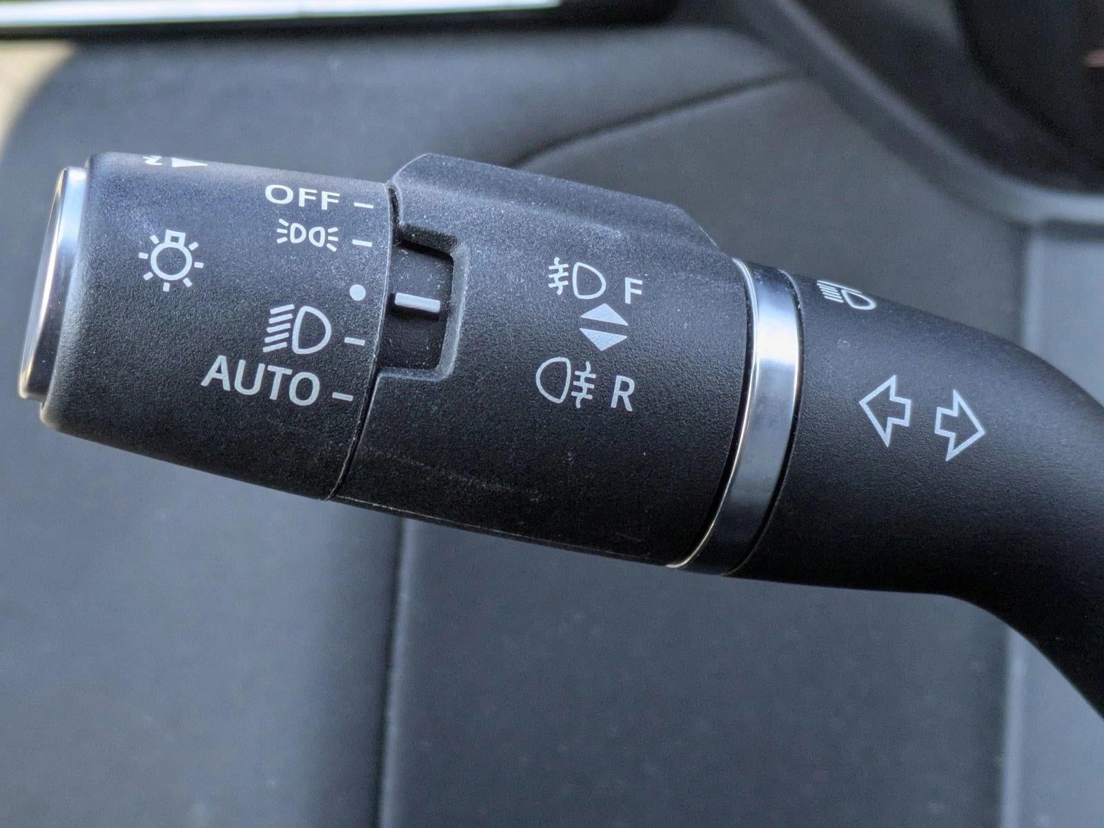 2024 Land Rover Range Rover Velar P250 Dynamic SE