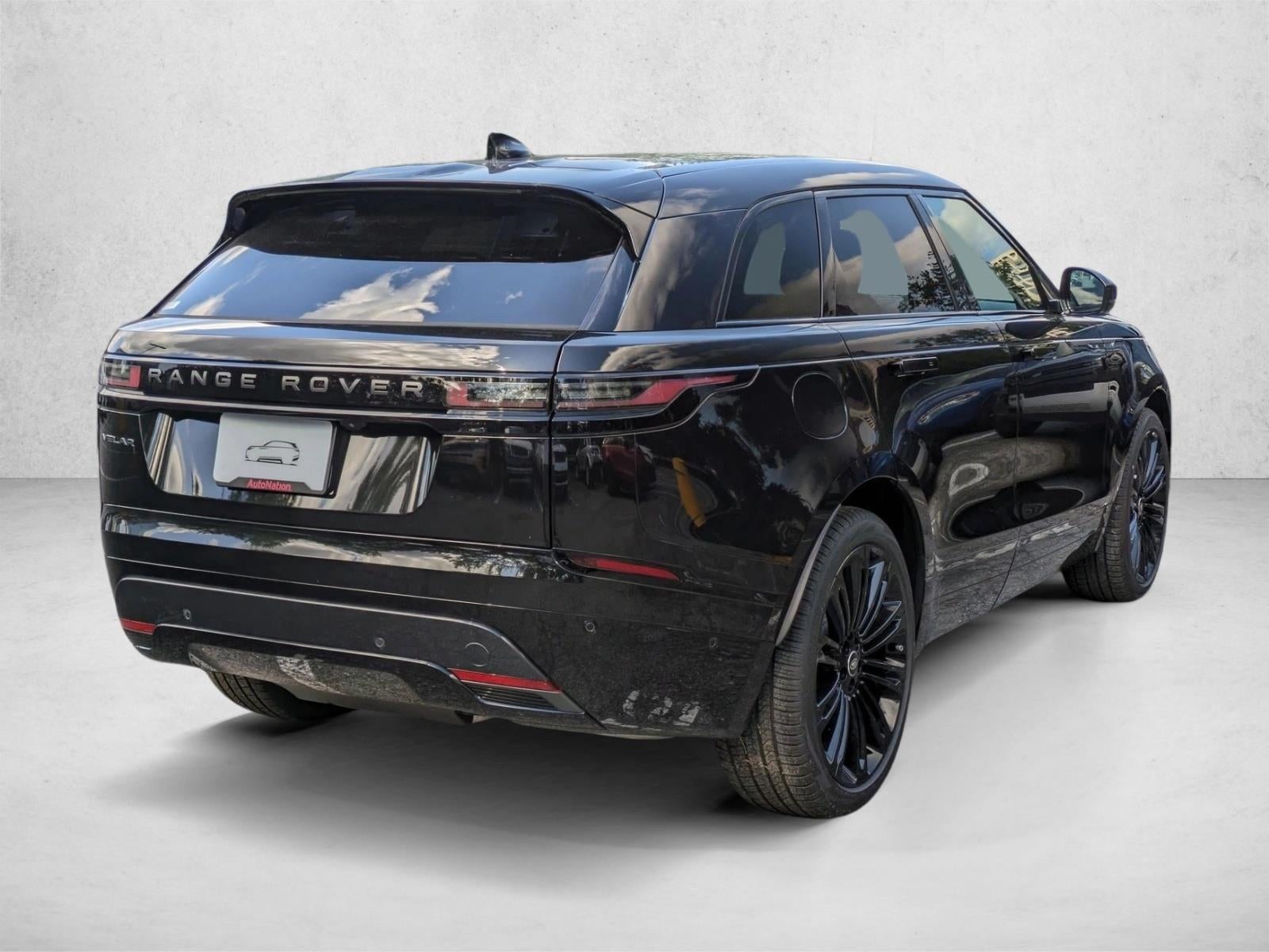 2026 Land Rover Range Rover Velar P250 Dynamic SE *Ltd Avail*