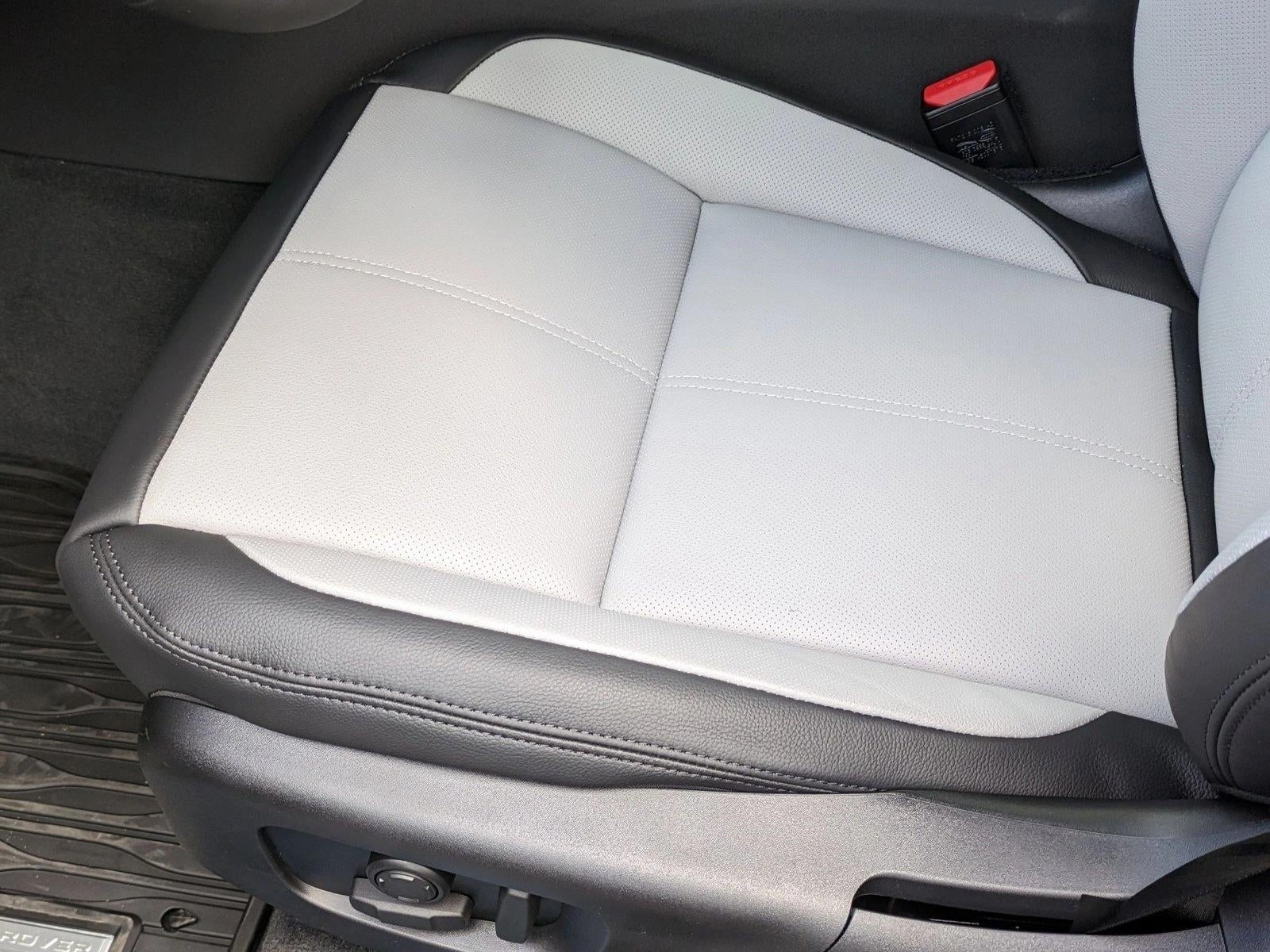 2026 Land Rover Range Rover Velar P250 Dynamic SE *Ltd Avail*