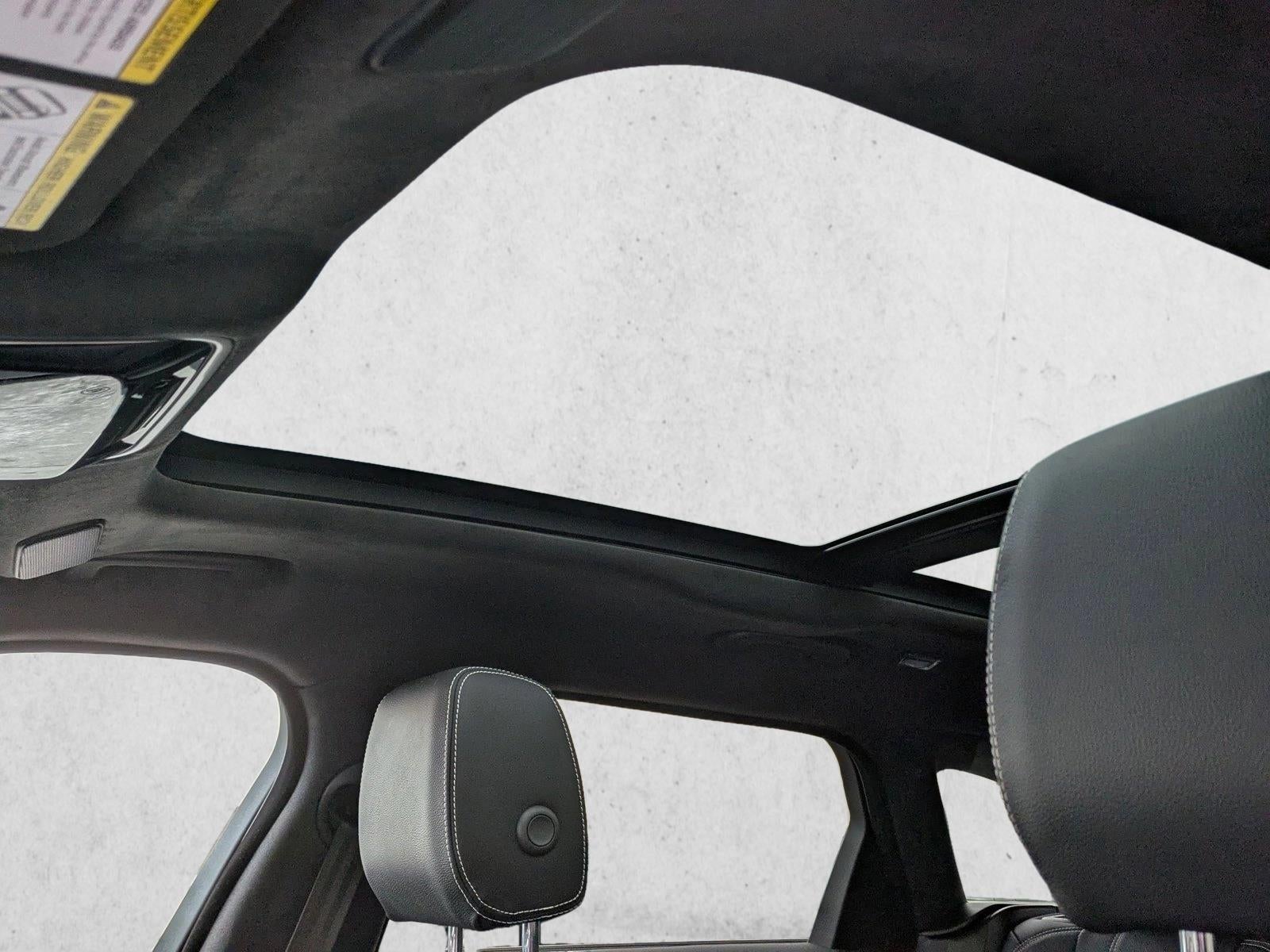 2022 Land Rover Range Rover Velar P250 R-Dynamic S