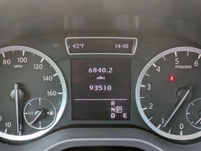 2017 INFINITI QX30 Luxury FWD