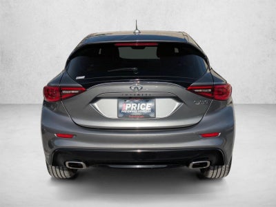 2017 INFINITI QX30 Luxury FWD