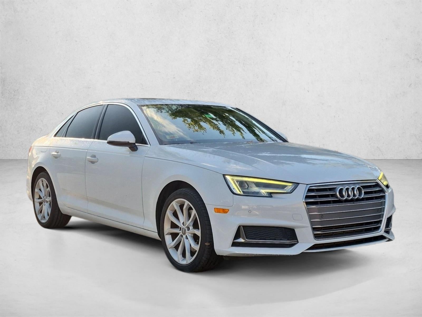 2019 Audi A4 Premium Plus 40 TFSI