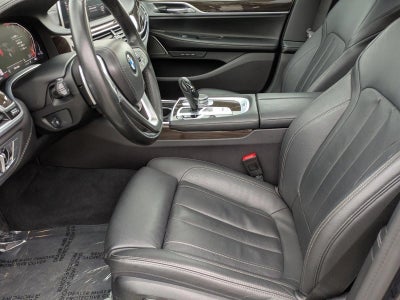 2021 BMW 740i xDrive Sedan