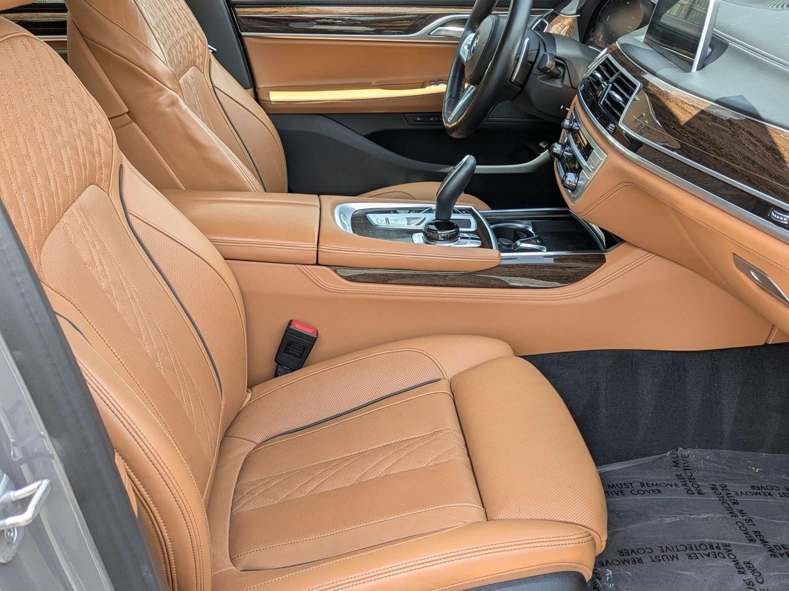 2022 BMW 740i xDrive Sedan